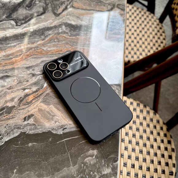 Cream iPhone16 Case - Picture 1 of 2